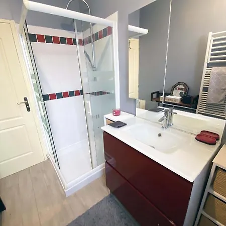 Maison Chaleureuse Avec Grand Jardin, 5 Minutes A Pied De La Plage Des Sables Blancs Concarneau