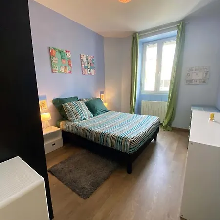 Maison Chaleureuse Avec Grand Jardin, 5 Minutes A Pied De La Plage Des Sables Blancs