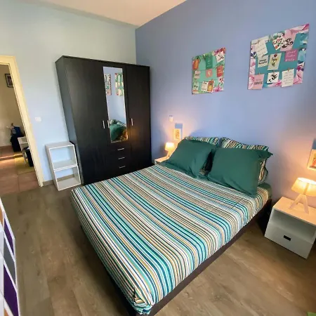Maison Chaleureuse Avec Grand Jardin, 5 Minutes A Pied De La Plage Des Sables Blancs Holiday home *