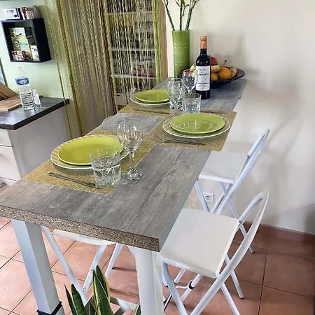 Maison Chaleureuse Avec Grand Jardin, 5 Minutes A Pied De La Plage Des Sables Blancs * Concarneau