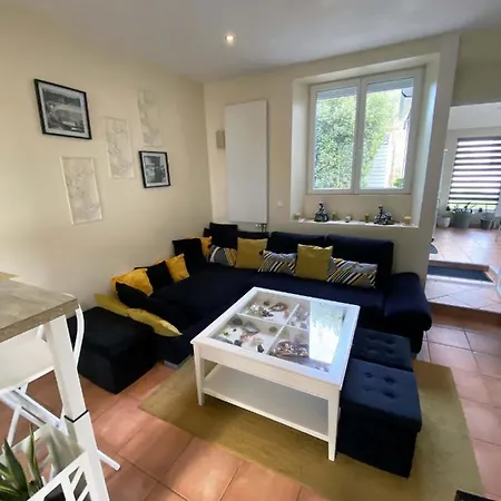 Maison Chaleureuse Avec Grand Jardin, 5 Minutes A Pied De La Plage Des Sables Blancs Concarneau