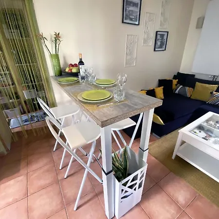 Maison Chaleureuse Avec Grand Jardin, 5 Minutes A Pied De La Plage Des Sables Blancs Concarneau